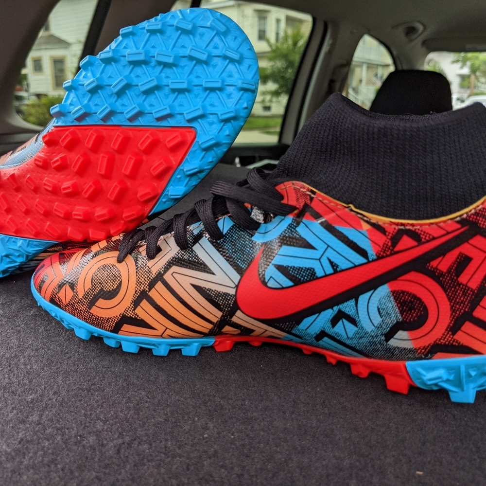 Nike FC - Picture 4 of 7